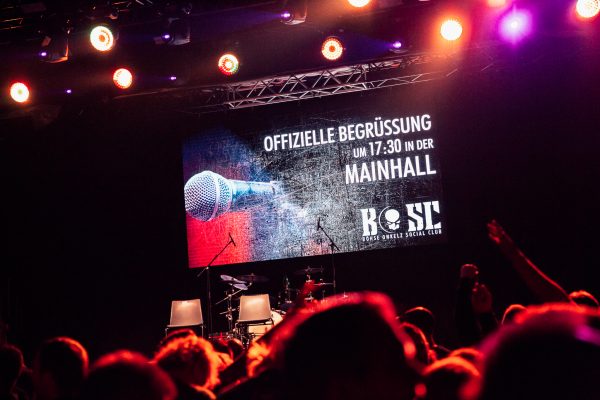 Unsere erste B.O.S.C. Party fand am 30.11.2019 in der Turbinenhalle in Oberhausen statt. Wir hoffen, die Bilder können rüberbringen, was für einen unglaublichen Spaß wir an diesem Abend mit Euch hatten!