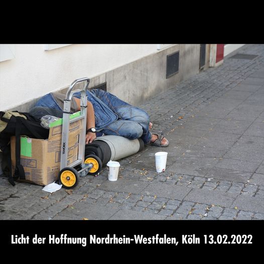 Licht der Hoffnung – Andrang am Kölner Hauptbahnhof